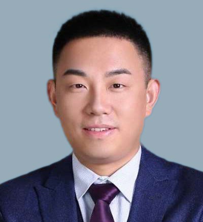李龙