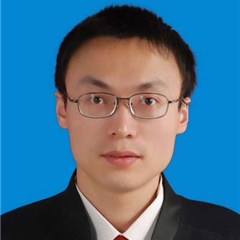 鲜露军律师