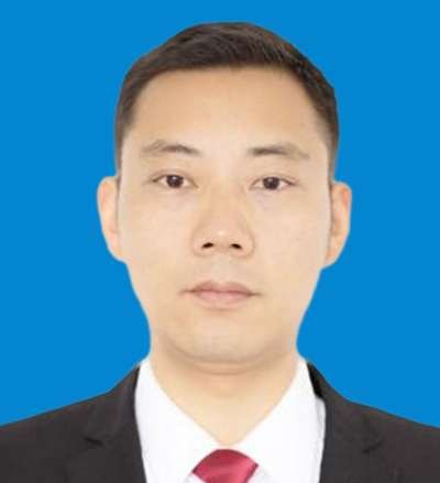 操璐律师