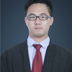 易伟杰律师