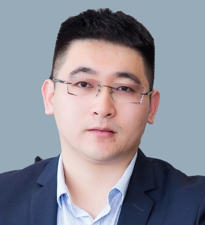张艺博