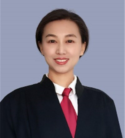 李晶
