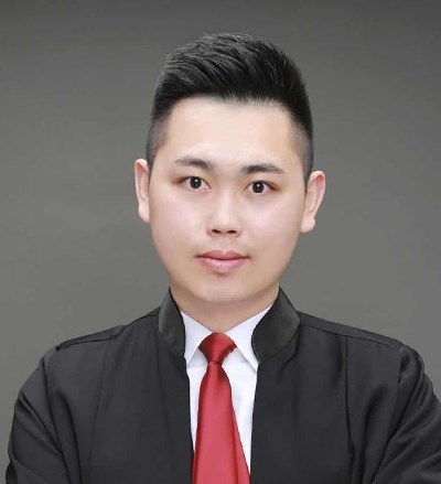 由凇铭律师