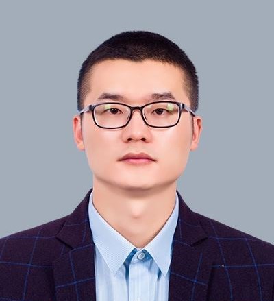 易锦标律师