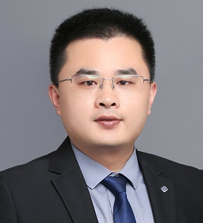 闫顺博律师