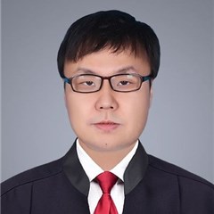童格鲁律师