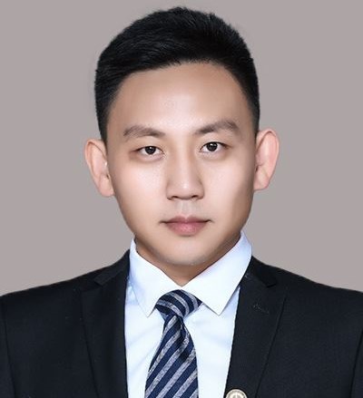 杨威律师