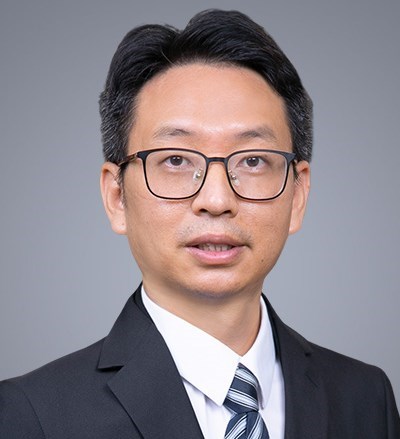 闫显明律师