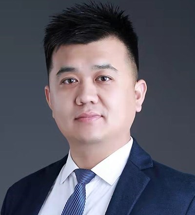 初英泽律师