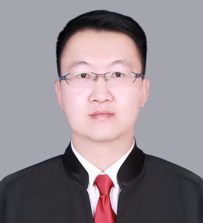 左尊文律师