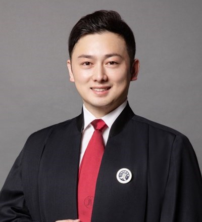卢显颖律师