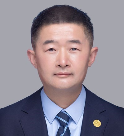 何震华