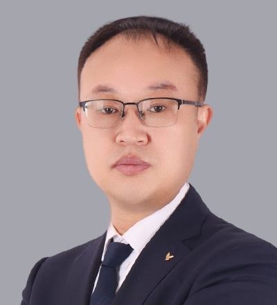 白亮亮律师