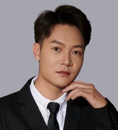杨春凡律师