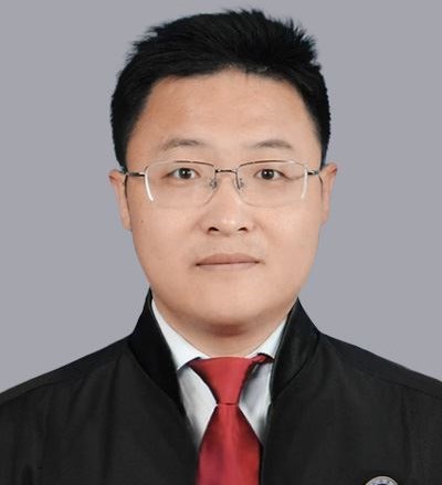 纪华律师