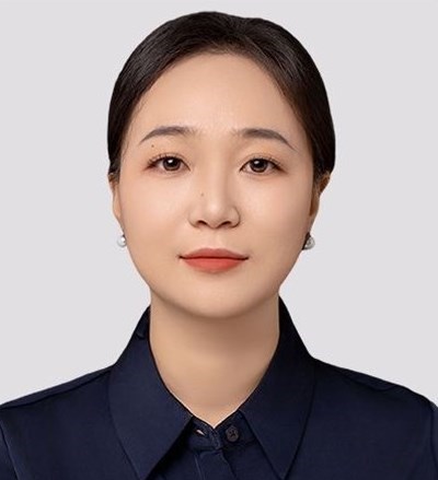 连莹莹律师